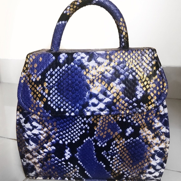 Handmade leather satchels - Picture 3 of 5